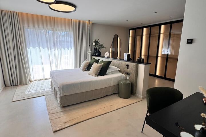 Room 56 of 217