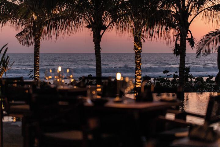 Dining 105 of 131