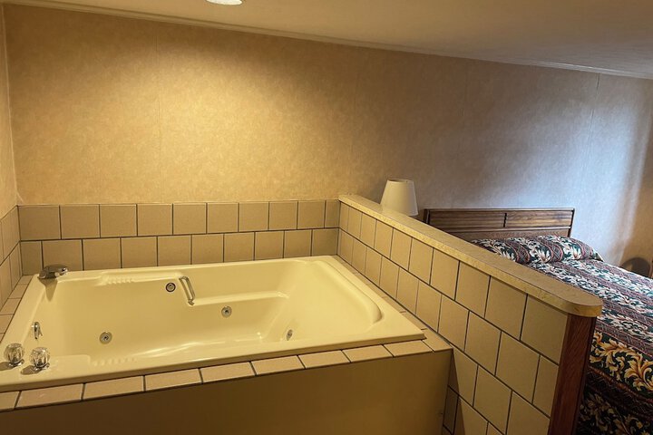 Room 2 of 26