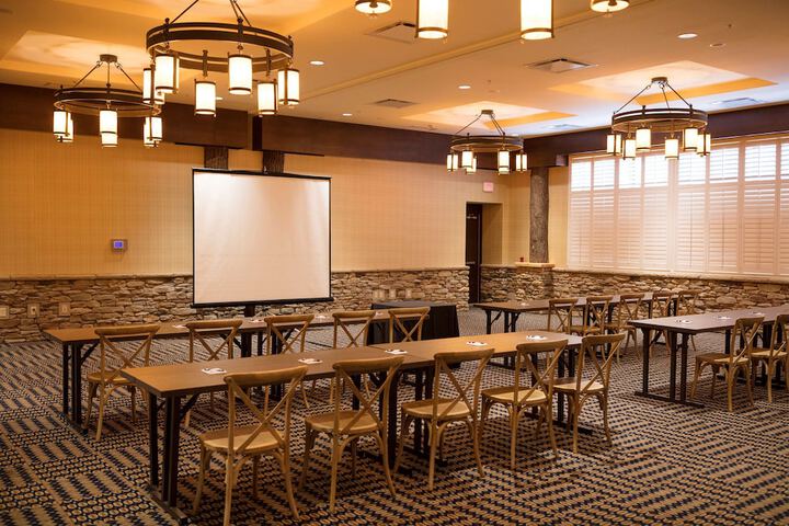 Meeting facility