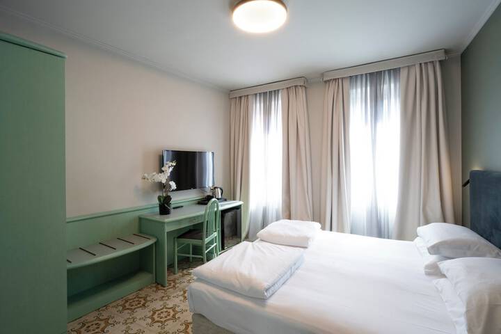 Room 39 of 115