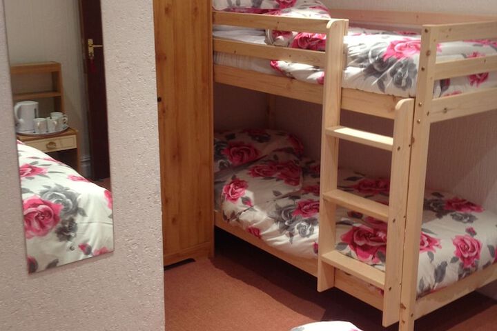 Room 12 of 131