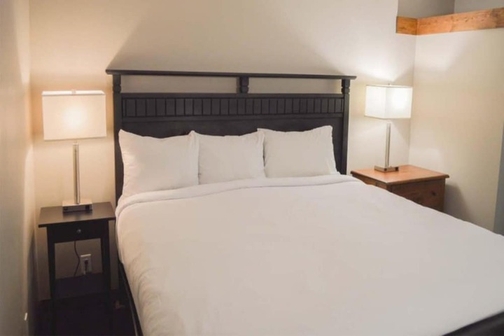 Room 13 of 266