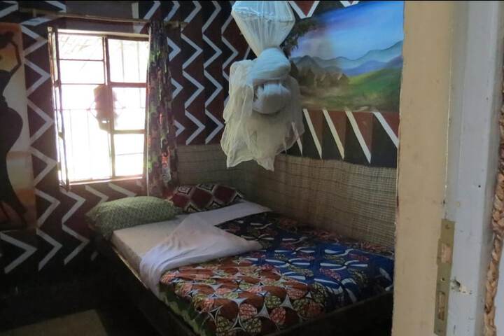 Room 4 of 53