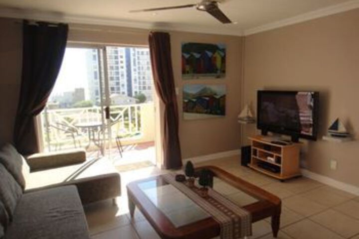 Room 8 of 9