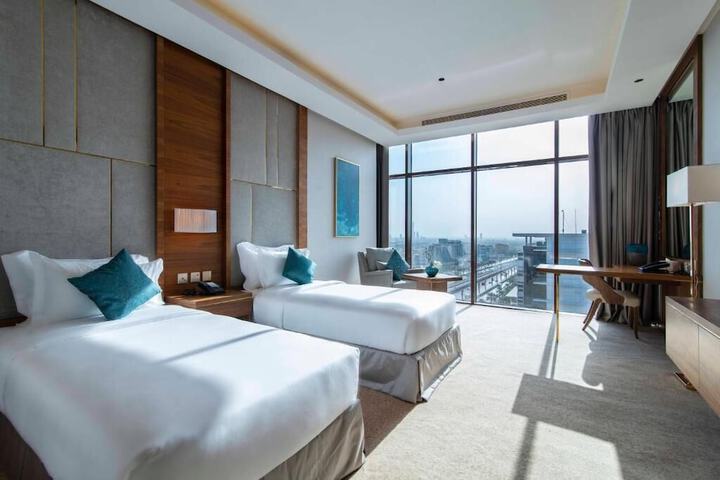 Room 7 of 25