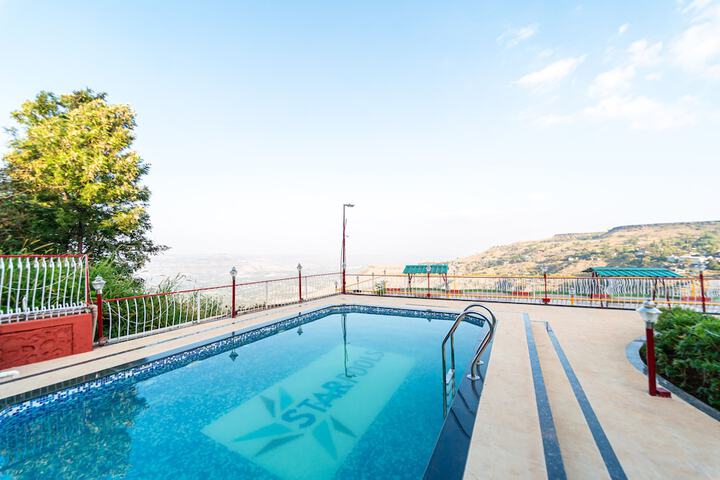 Pool 39 of 62