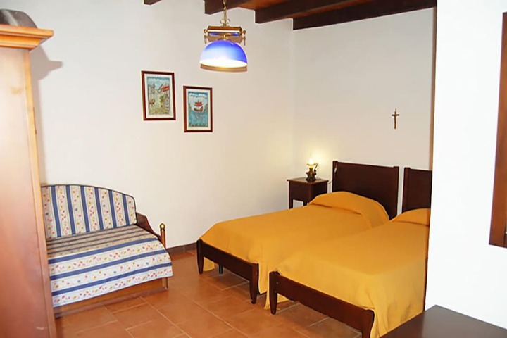 Room 14 of 53