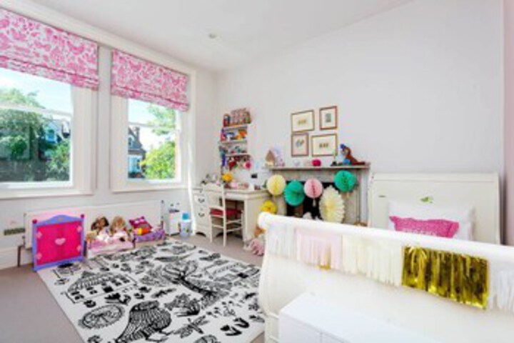 Room 18 of 29