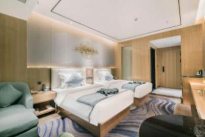 Room 21 of 23