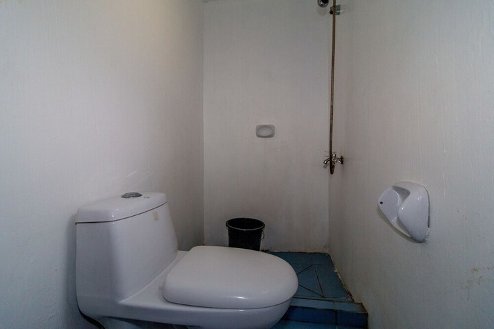 Room 125 of 210