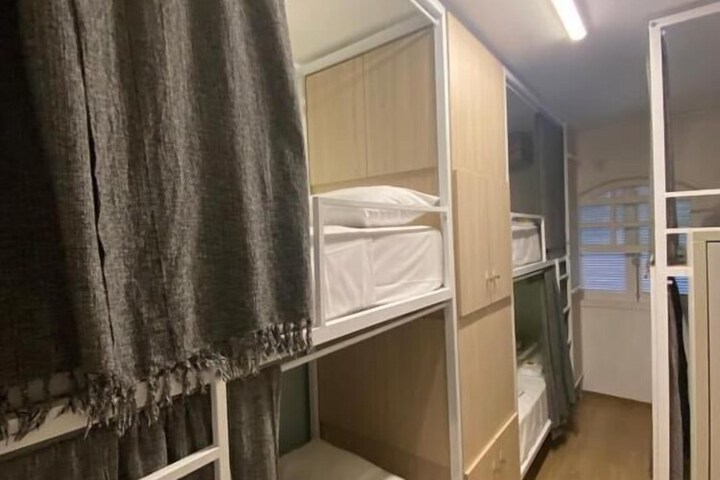 Room 5 of 71