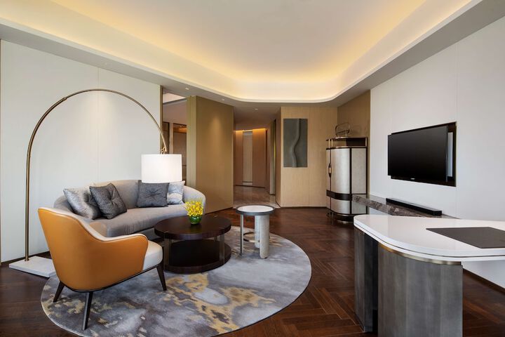 Room 18 of 35