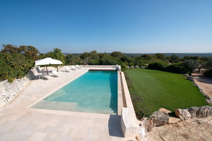 Pool 57 of 87