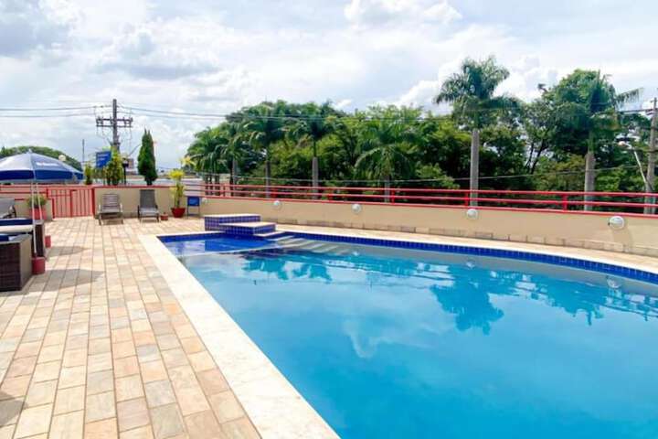 Pools & Facilities