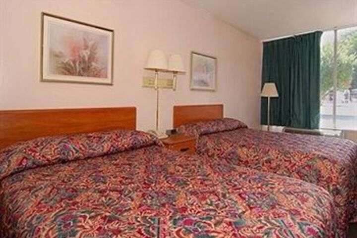 Image of Super Value Inn Fredericksburg