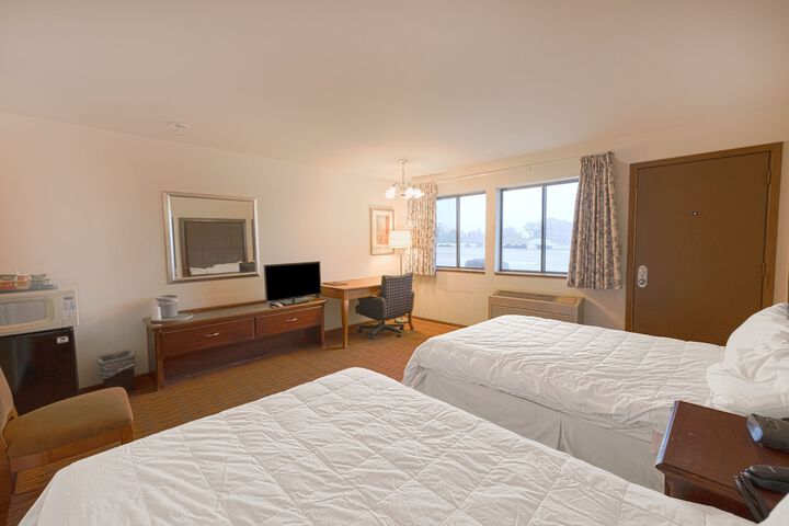 2 Double Beds (14 of 22)