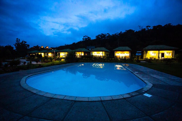 Pool 21 of 43
