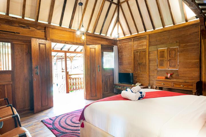 Room 16 of 25