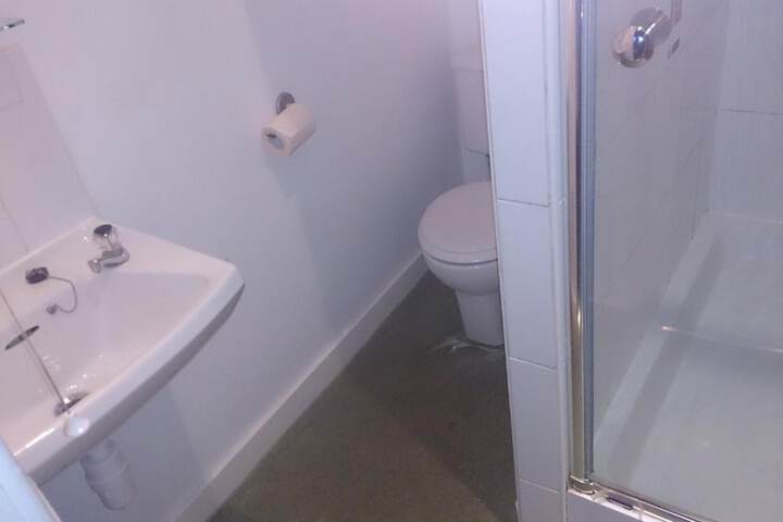 Room 34 of 58