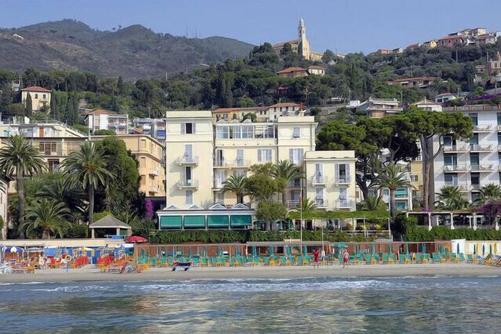 Hotel Beau Sejour in Alassio