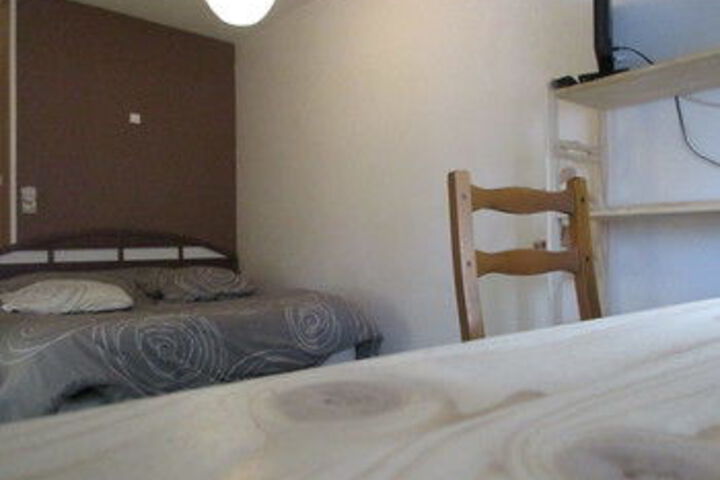 Room 33 of 36