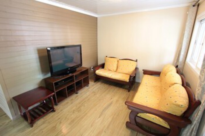 Room 4 of 11