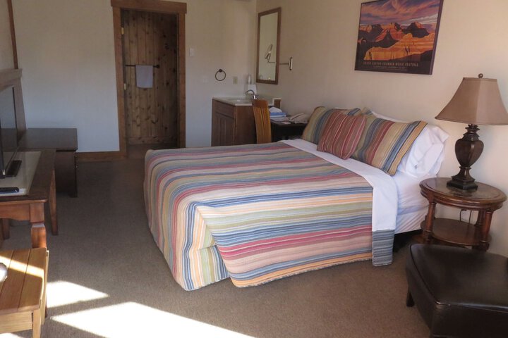 Room 8 of 14