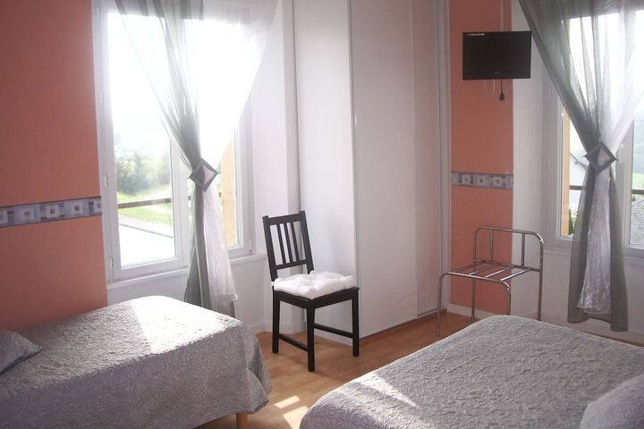 Room 7 of 31