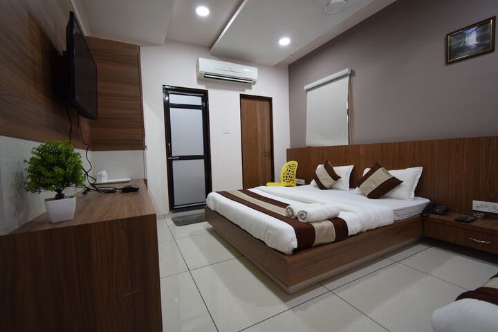 Room 19 of 36