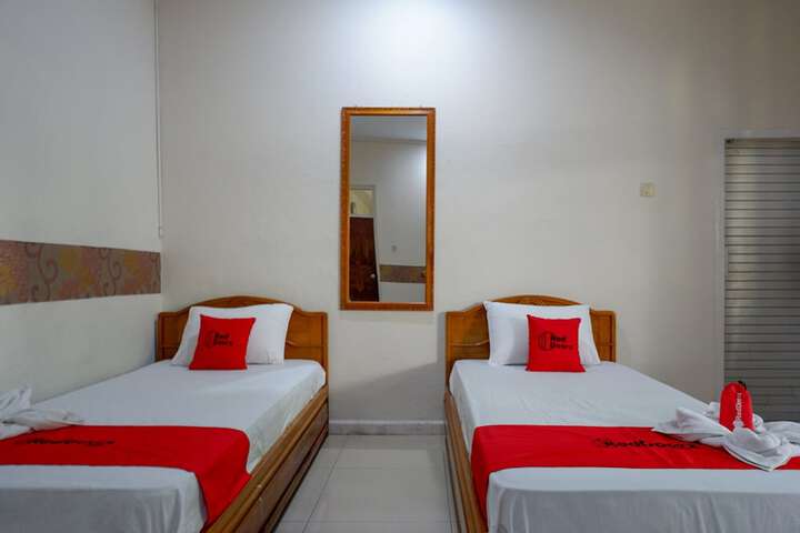 Room 19 of 48
