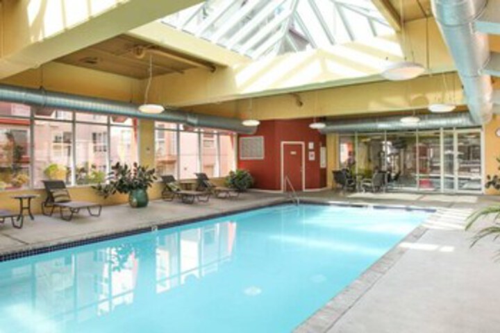 Pool 4 of 17