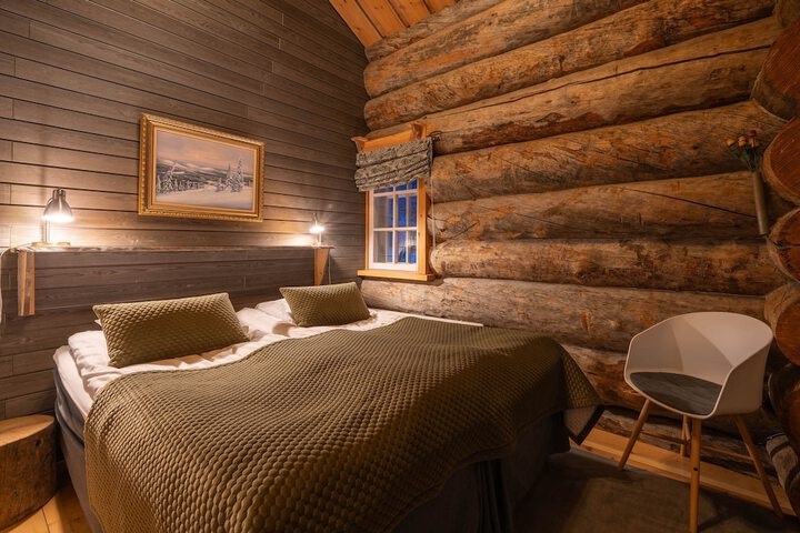 Room 2 of 22