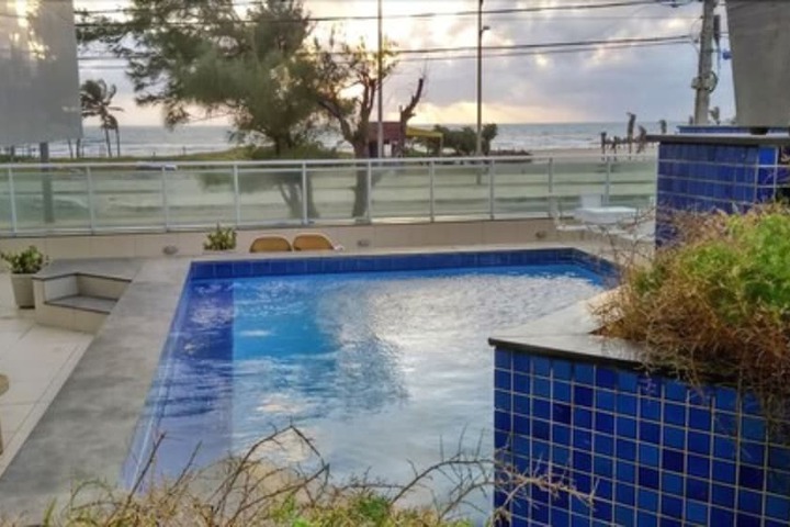 Pool 43 of 72