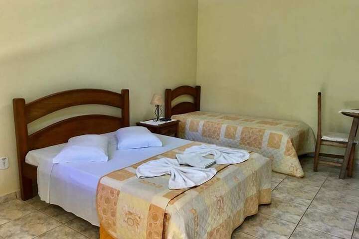 Room 4 of 13