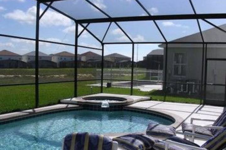 Pool 70 of 83