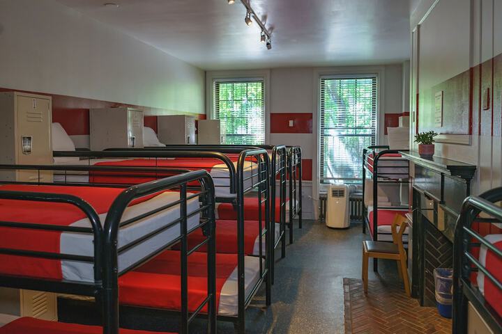 Room 13 of 50
