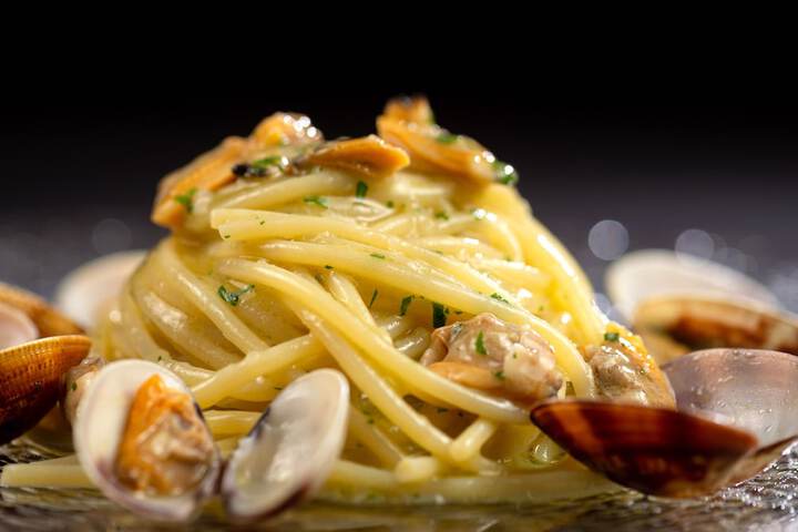 Dining 90 of 119