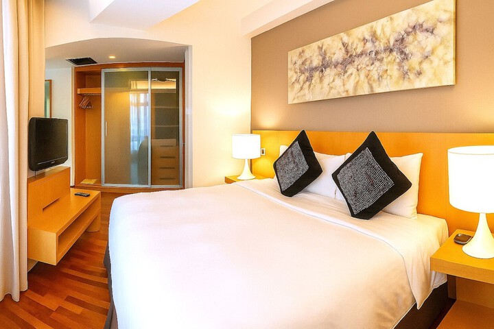 Room 13 of 61
