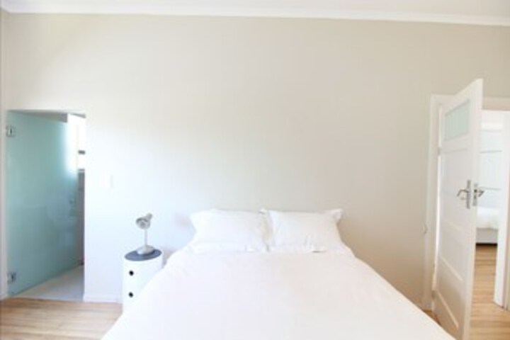 Room 3 of 12