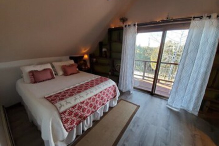 Room 52 of 60