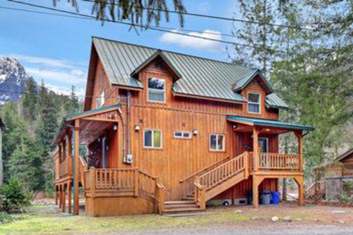 Exterior of Bel Fiume on the Sky - Two Bedroom Home with Hot Tub