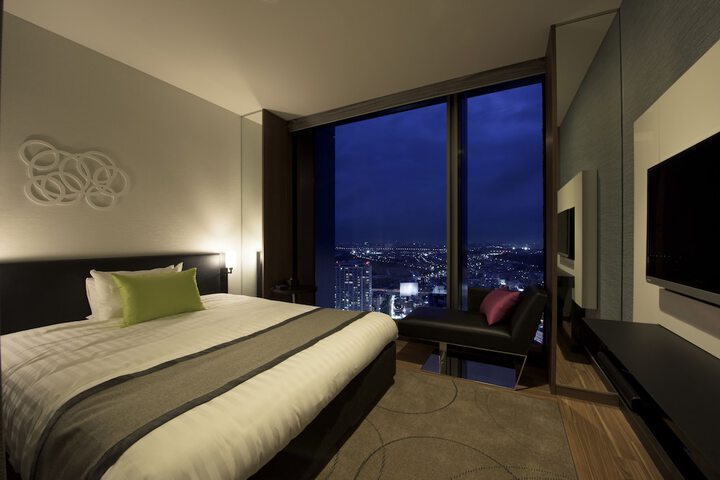 Room 5 of 62