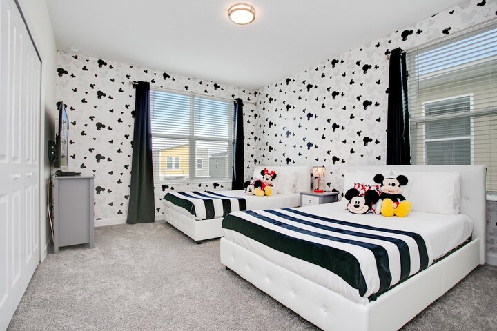 Room 7 of 63