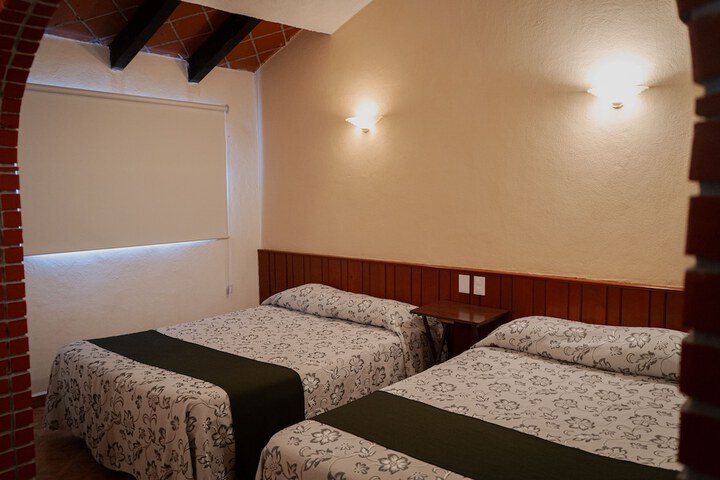 Room 3 of 41