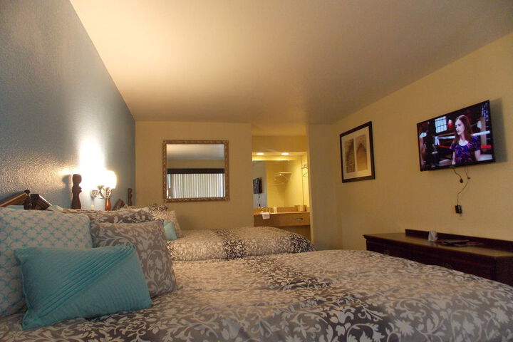 Room 23 of 128