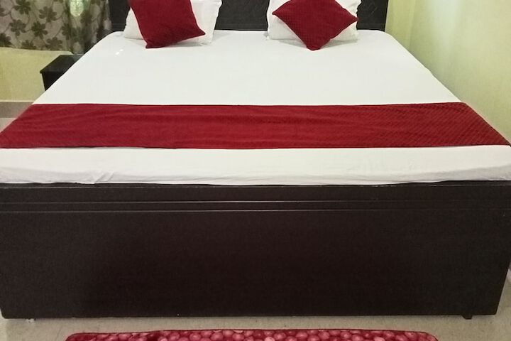 Room 10 of 44