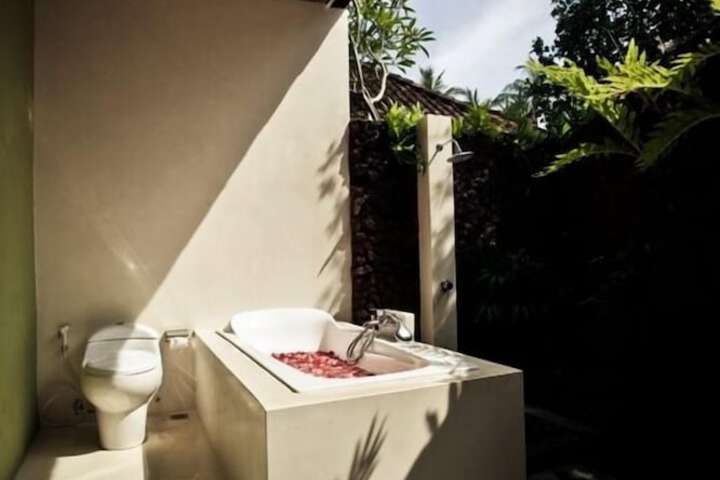 Bath Interior