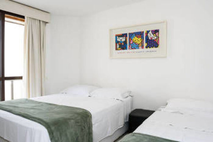 Room 9 of 26
