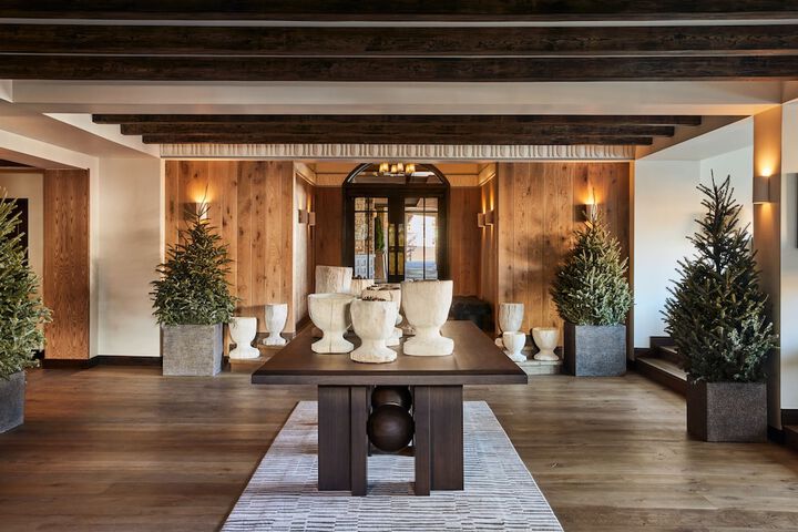 Hotel Interior 5 of 212